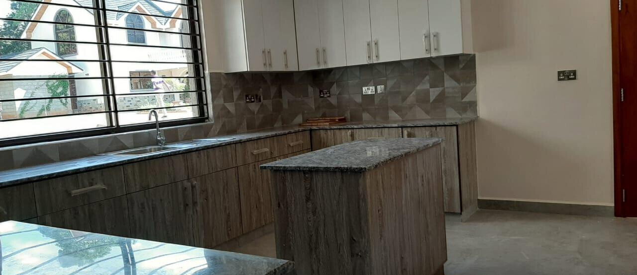 5-Ensuite Townhouse with Private Garden & Office - Lower Kabete