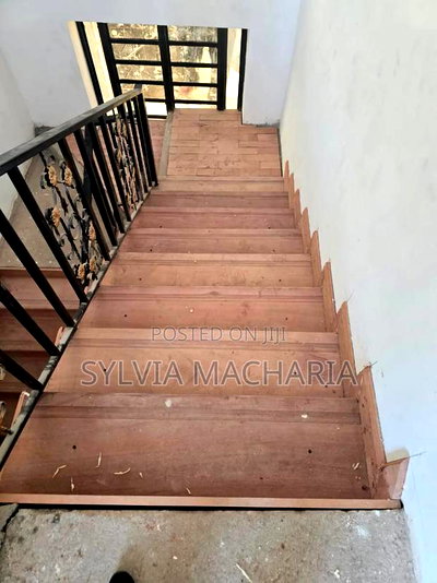 6bdrm Bungalow in Silicon Valley, Kamakis for sale - Image 2