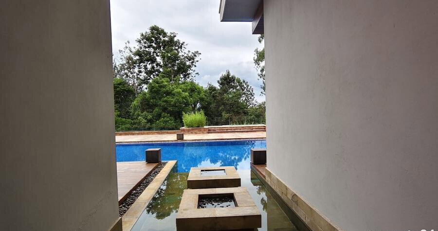 Half Acre Ambassadorial Home for Rent