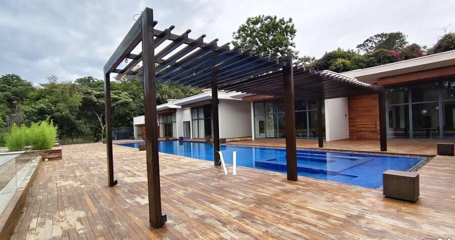 Half Acre Ambassadorial Home for Rent