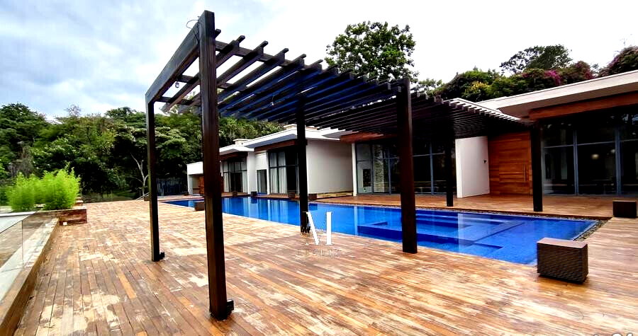 Half Acre Ambassadorial Home for Rent