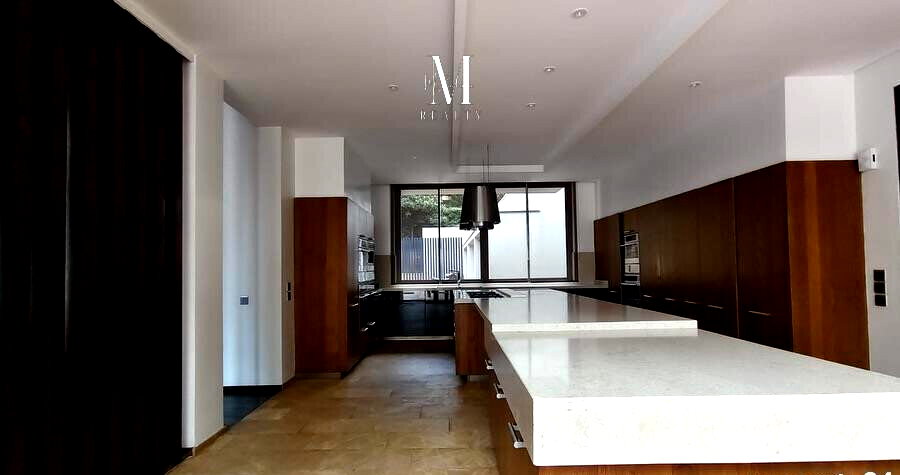 Half Acre Ambassadorial Home for Rent