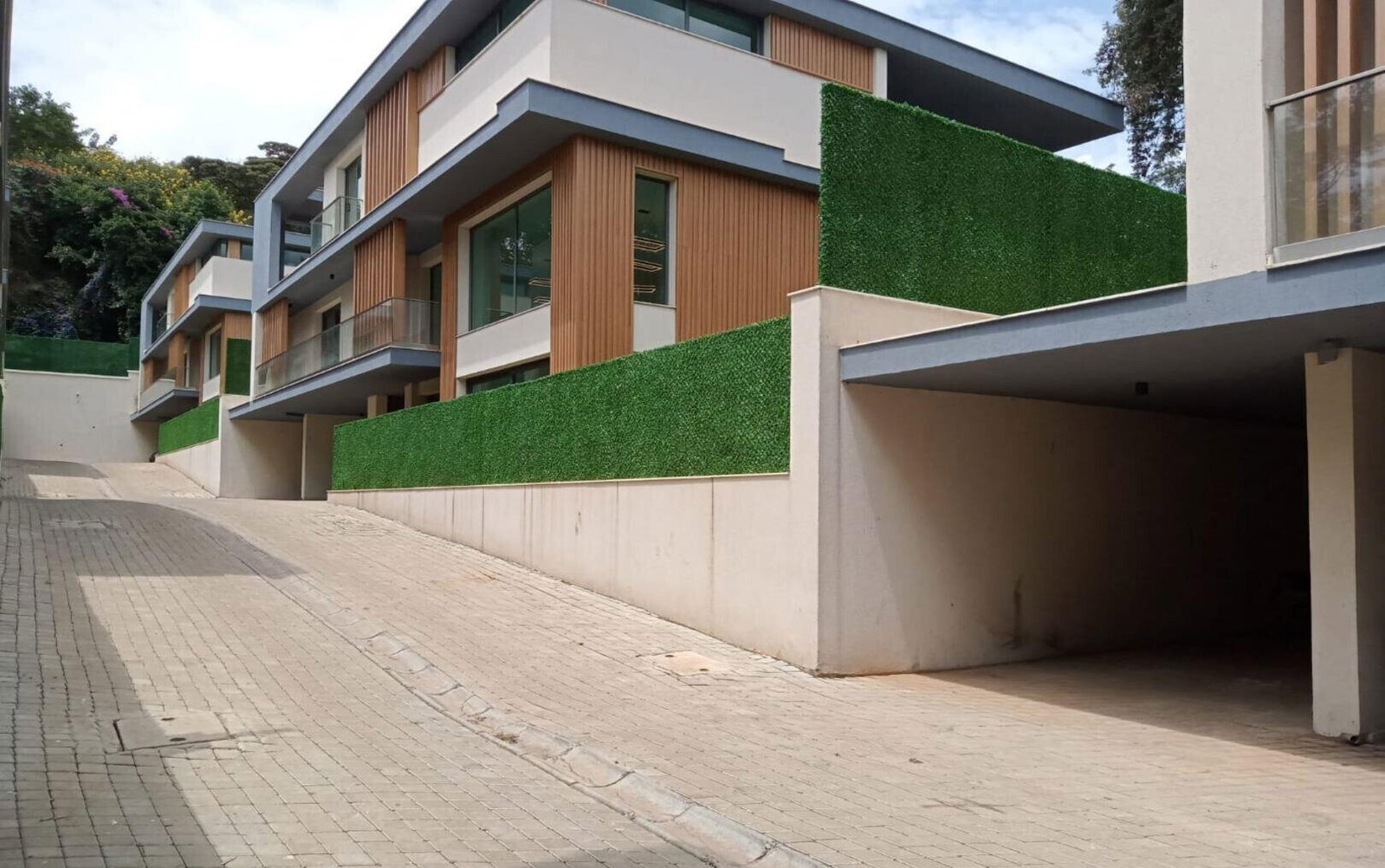 5-Bed Townhouse with Private Garden & Premium Finishes - Lavington