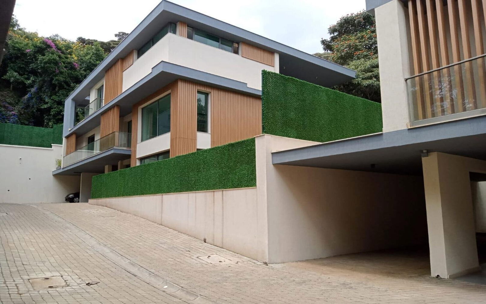 5-Bed Townhouse with Private Garden & Premium Finishes - Lavington
