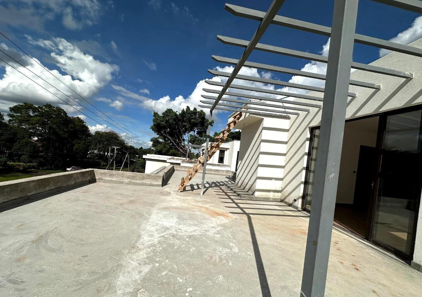 5BR All-Ensuite Townhouse with DSQ & Terrace - Kyuna