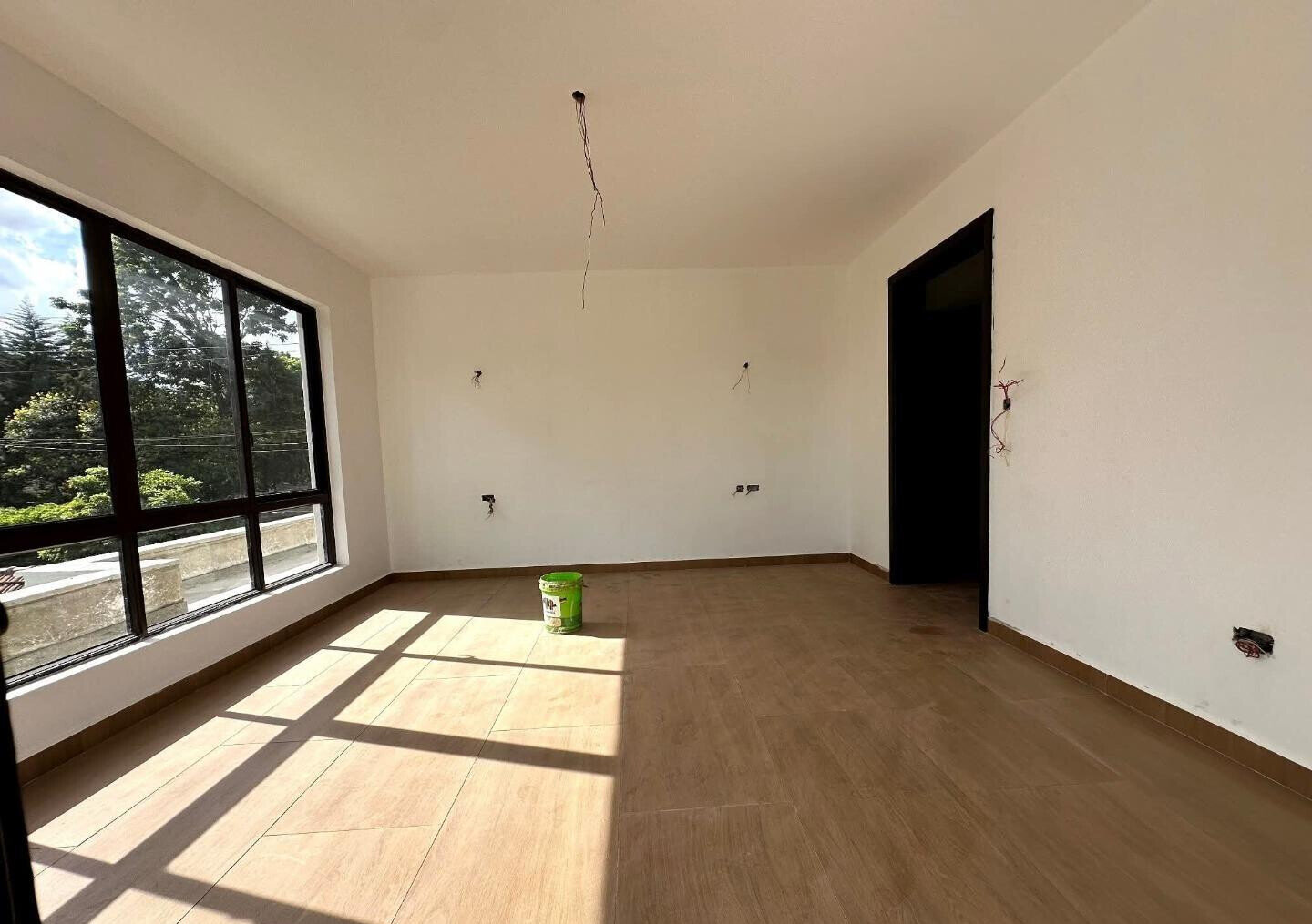 5BR All-Ensuite Townhouse with DSQ & Terrace - Kyuna