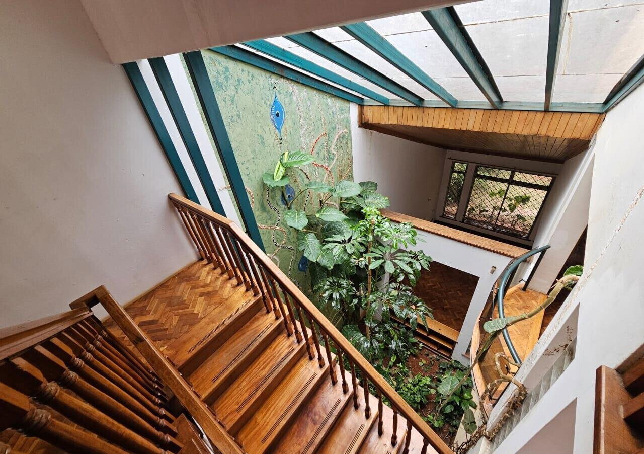 4 En-Suite Bedrooms with DSQ & Private Backyard - Kilimani