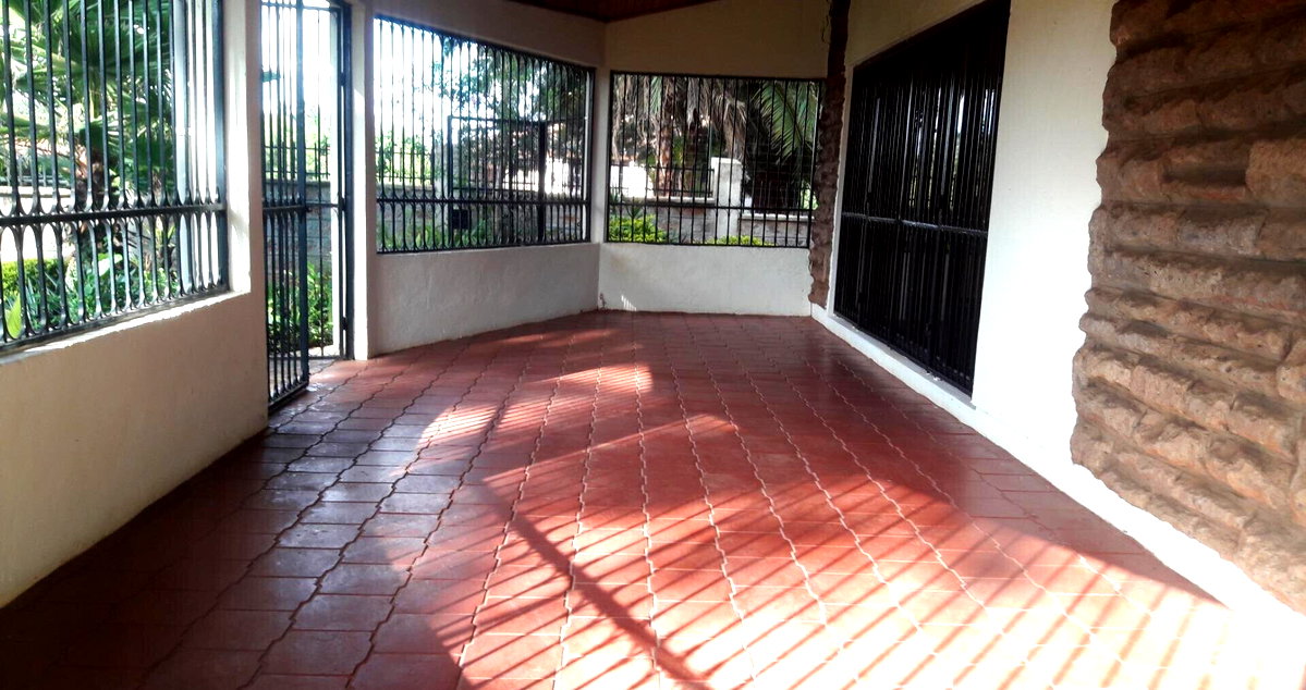 Half Acre 4BR Haven at KSh 250K
