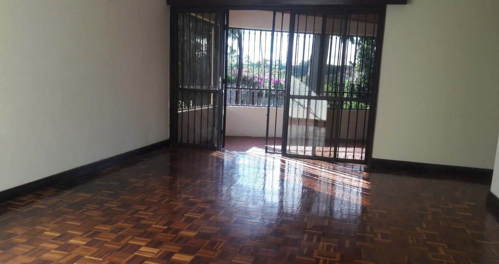 Half Acre 4BR Haven at KSh 250K