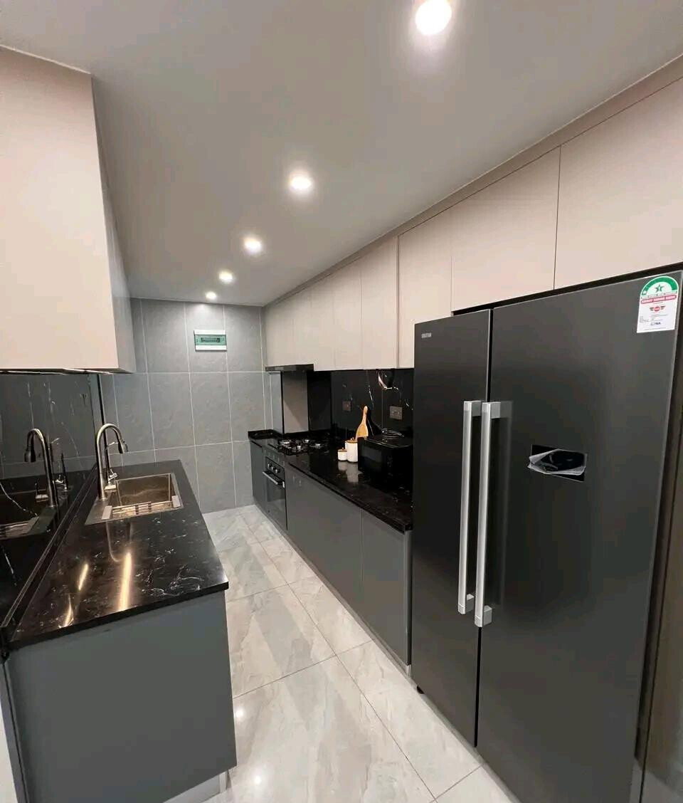 4BR Apartment with Airy Balconies & High-Speed Lifts - Westlands