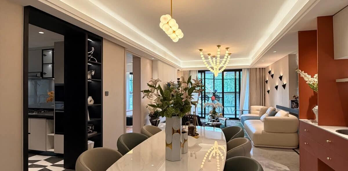 4BR Apartment with Airy Balconies & High-Speed Lifts - Westlands
