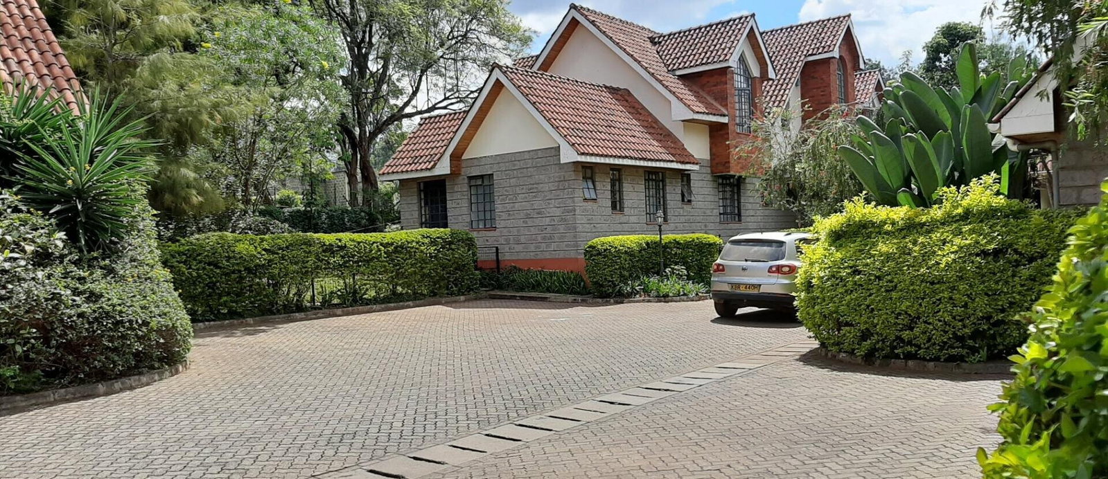 4-Ensuite Townhouse with Fireplace & UN-Approved Security - Lavington