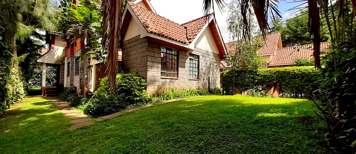 4-Ensuite Townhouse with Fireplace & UN-Approved Security - Lavington