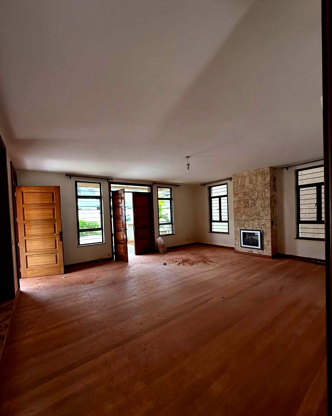 5-Ensuite Townhouse with Solar Heating in Secure Lavington Gated Community