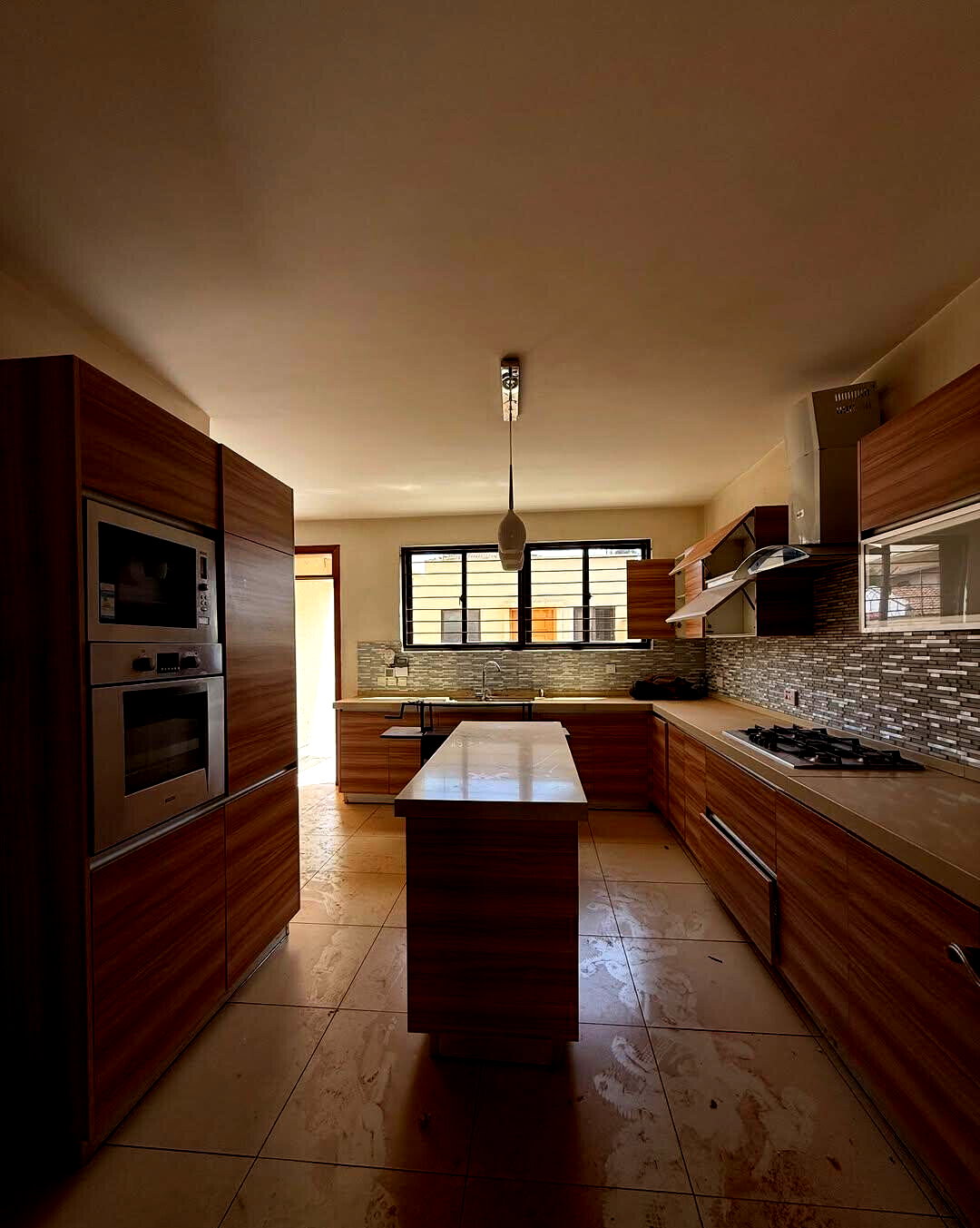 5-Ensuite Townhouse with Solar Heating in Secure Lavington Gated Community
