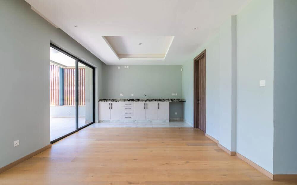 5BR All-Ensuite Townhouse with Elevator & Pool - Lower Kabete