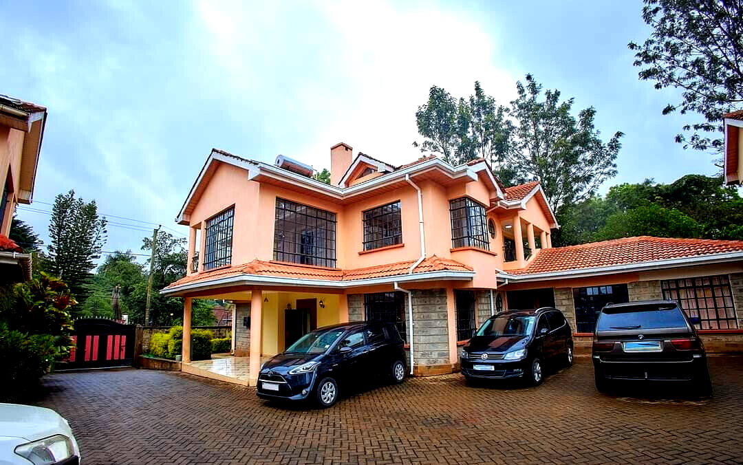 5-Ensuite Townhouse with DSQ & Private Garden - Lavington