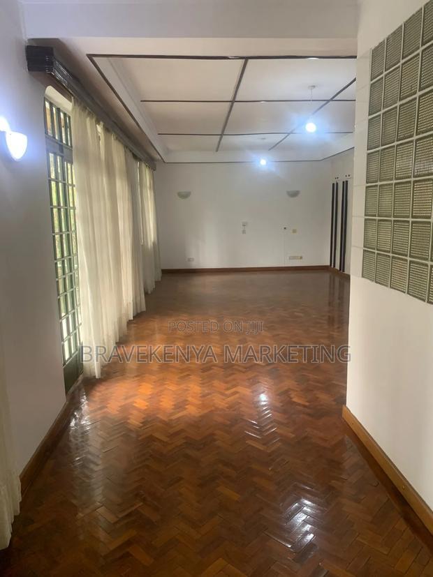 5bdrm Penthouse in Kileleshwa for rent