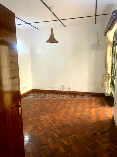 5bdrm Penthouse in Kileleshwa for rent - Image 10