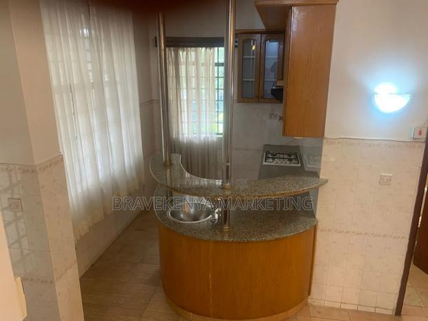 5bdrm Penthouse in Kileleshwa for rent