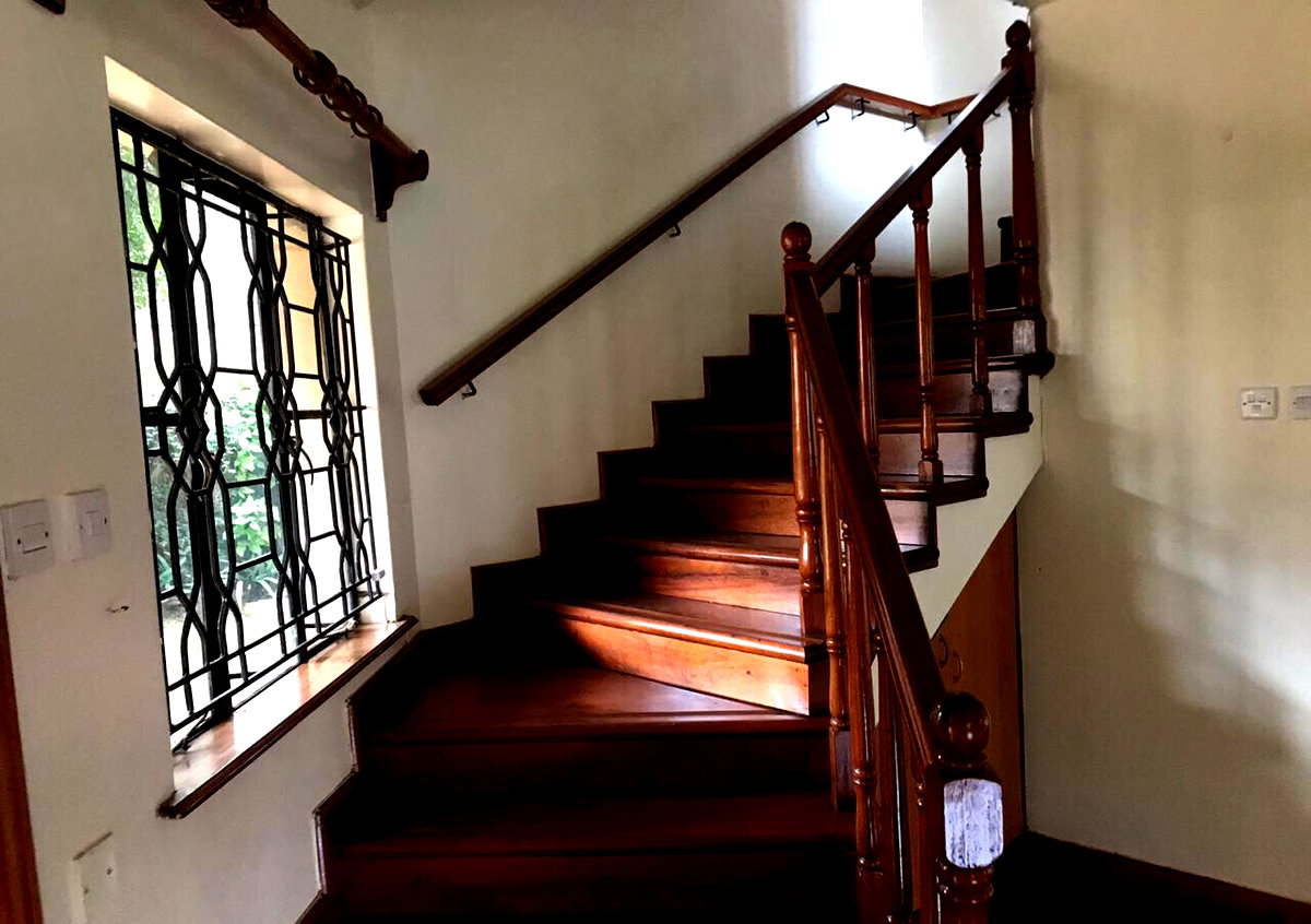 Spacious 5-Ensuite Townhouse with DSQ & Pool - Lavington