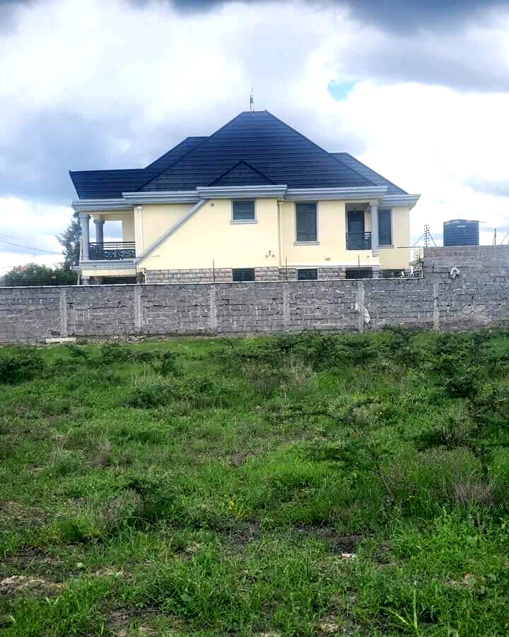 4BR All-Ensuite Townhouse with DSQ & Smart Lighting - Syokimau