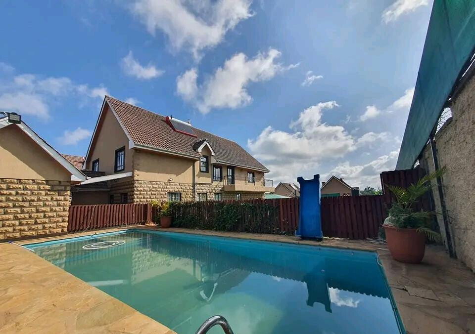 4BR All-Ensuite Mansion with Aquarium & Jacuzzi - Kibiku, Ngong
