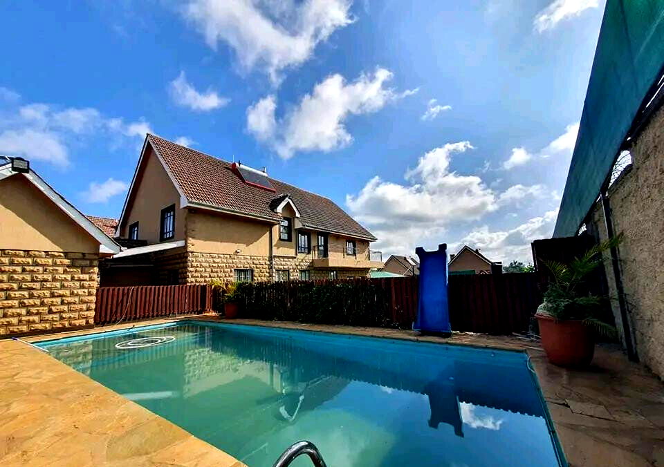 4BR All-Ensuite Mansion with Aquarium & Jacuzzi - Kibiku, Ngong