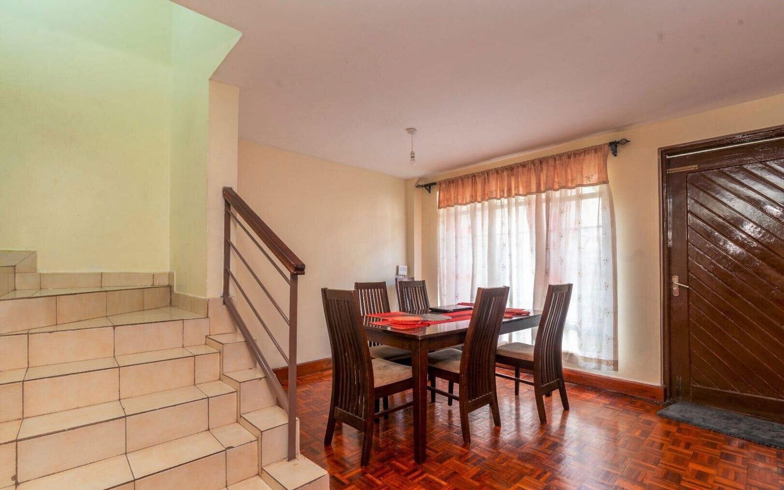 4BR Townhouse with Stone Façade & Guest Room - The Gables Park, Syokimau