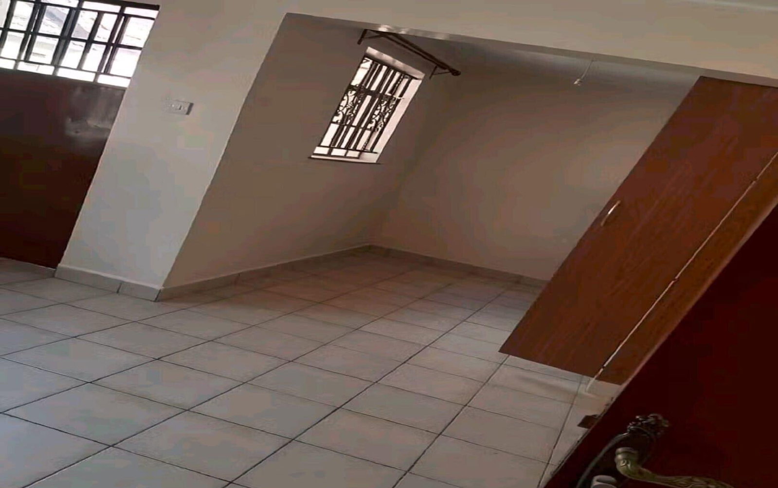 4BR Townhouse with Stone Façade & Guest Room - The Gables Park, Syokimau