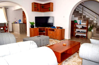 Furnished 4bdrm Maisonette in Greenpark Estate, Mlolongo for rent - Image 13
