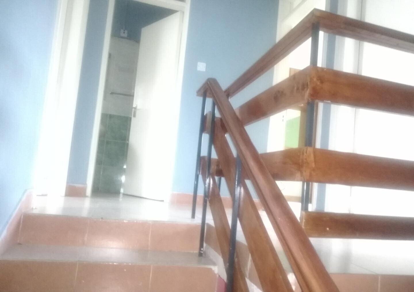 Remodeled 4BR Townhouse with Guest Room & DSQ - South C Gated Complex