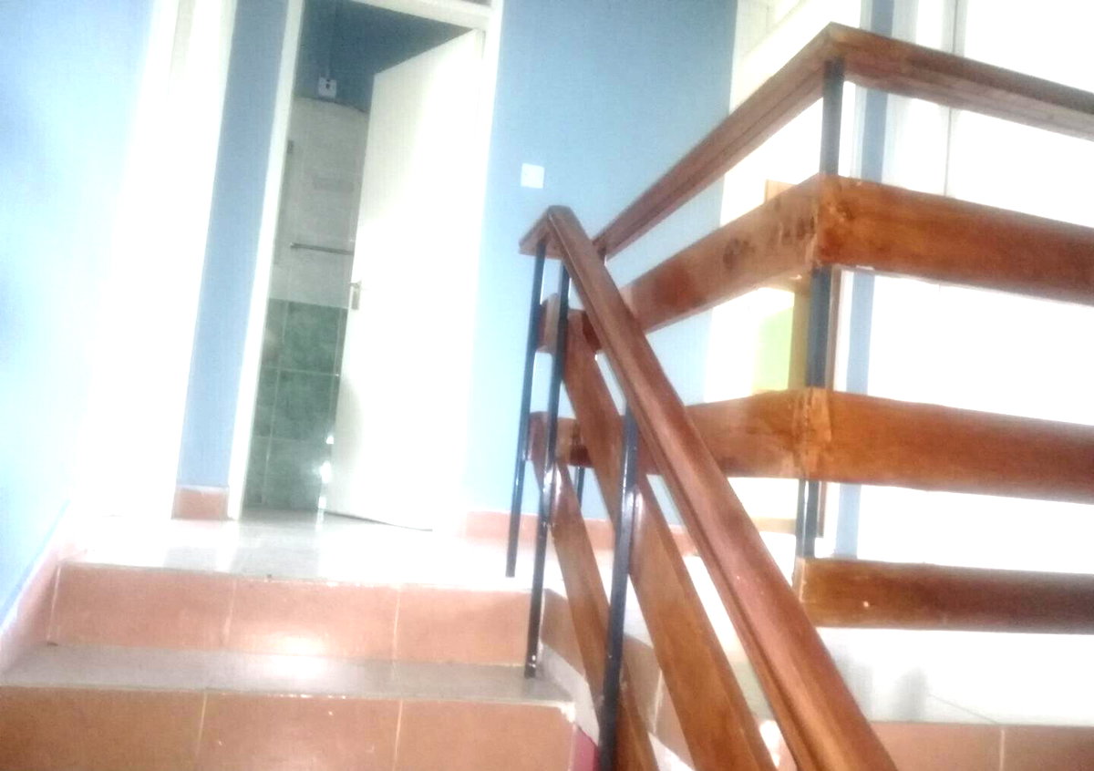 Remodeled 4BR Townhouse with Guest Room & DSQ - South C Gated Complex