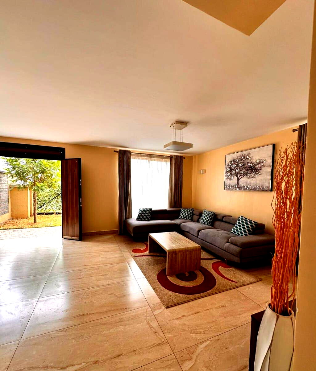Cabro-Paved Driveway 4BR Townhouse - Syokimau