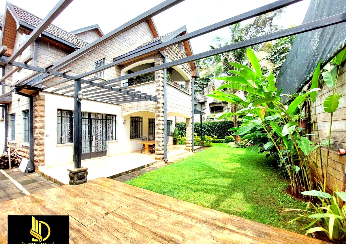 Stone-Clad 5-Ensuite Townhouse with Cottage Charm - Lavington