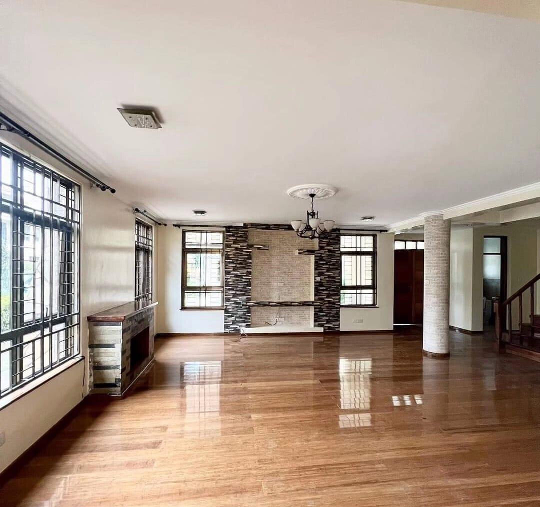 5-Ensuite Townhouse with Pool & Gym Access - Lavington