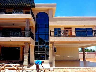 7bdrm Maisonette in Upper Elgonview for sale - Image 1