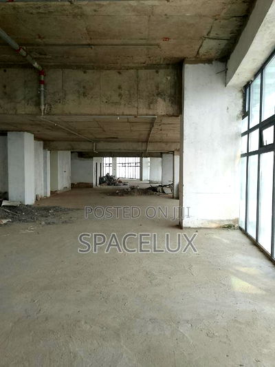 8400 SQFT Expansive Office - Image 4