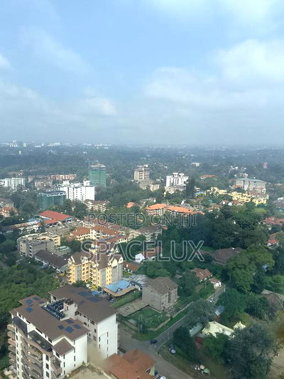 8400 SQFT Expansive Office - Image 6