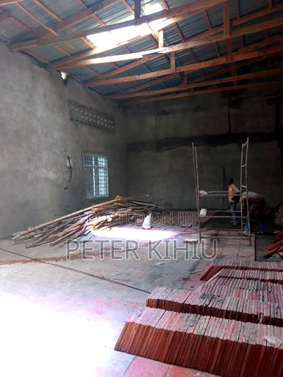 Godown to Let 3200sqft Off Enterprise Rd - Image 1