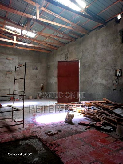 Godown to Let 3200sqft Off Enterprise Rd - Image 4