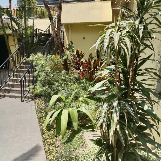 To Let: Office Space Along Lantana Road