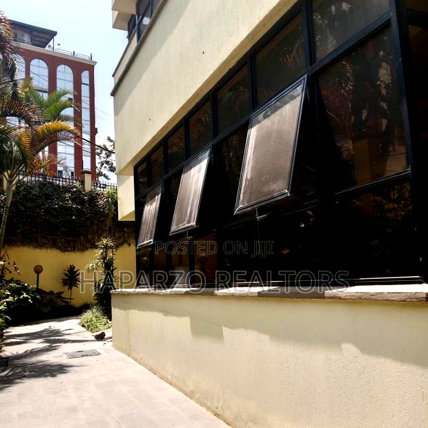 To Let: Office Space Along Lantana Road