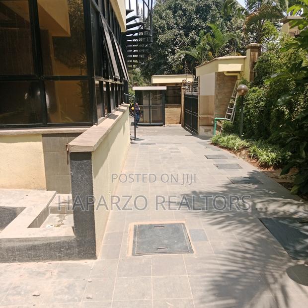 To Let: Office Space Along Lantana Road