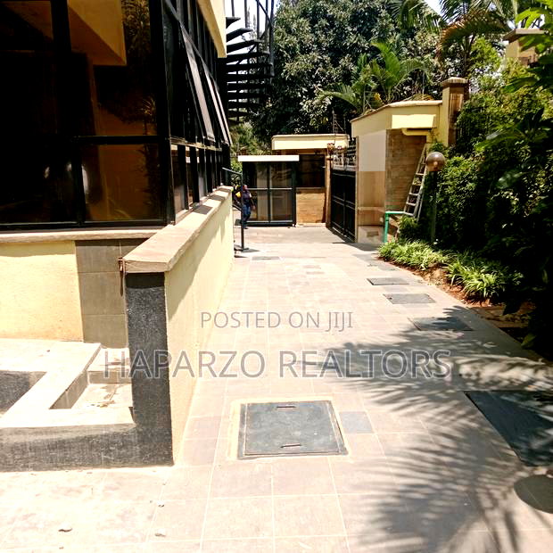 To Let: Office Space Along Lantana Road