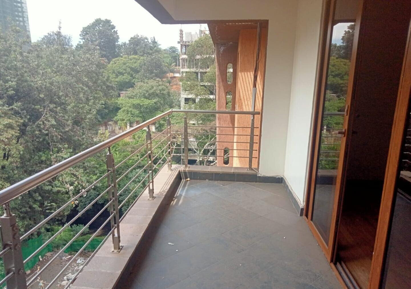 Renovated 4BR Maisonette in Gated Compound - Parklands