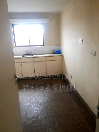 3bdrm Apartment in Nyayo Embakasi Gate for sale - Image 15