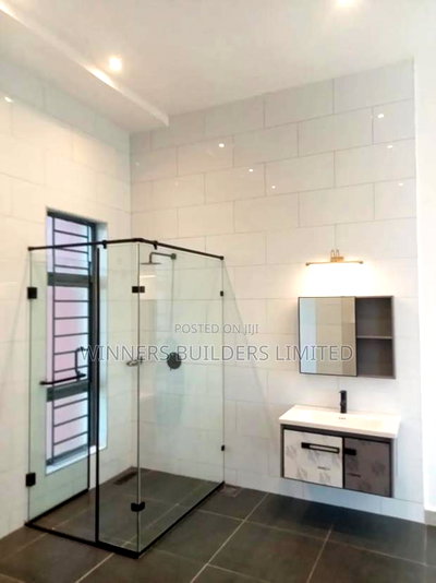 5bdrm Maisonette in Ngoingwa Estate for sale - Image 16