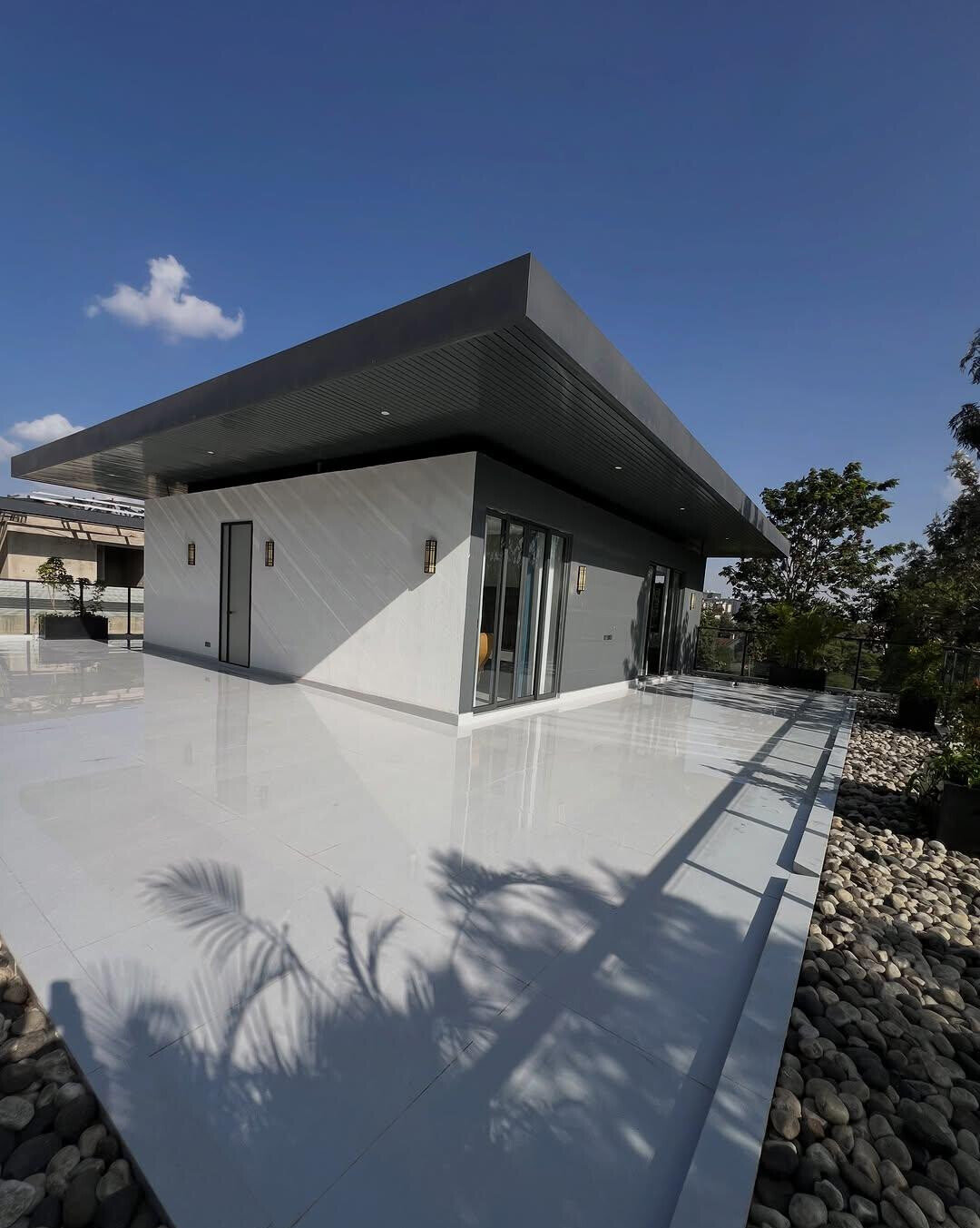 KSh 160M 5BR Townhouse with Parking