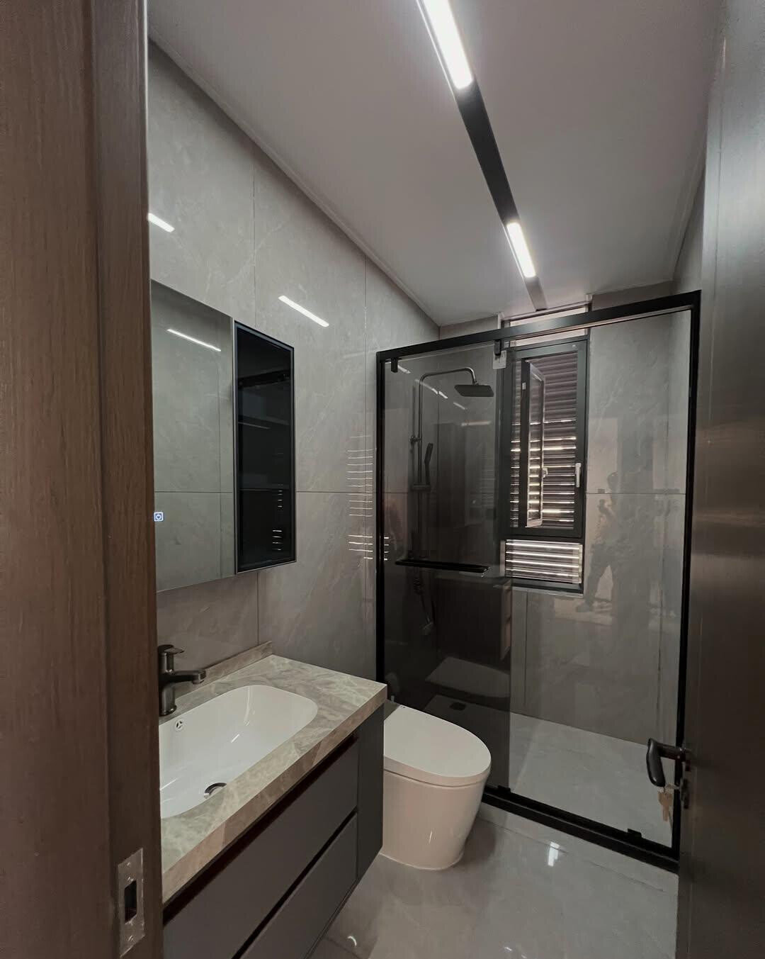 KSh 160M 5BR Townhouse with Parking